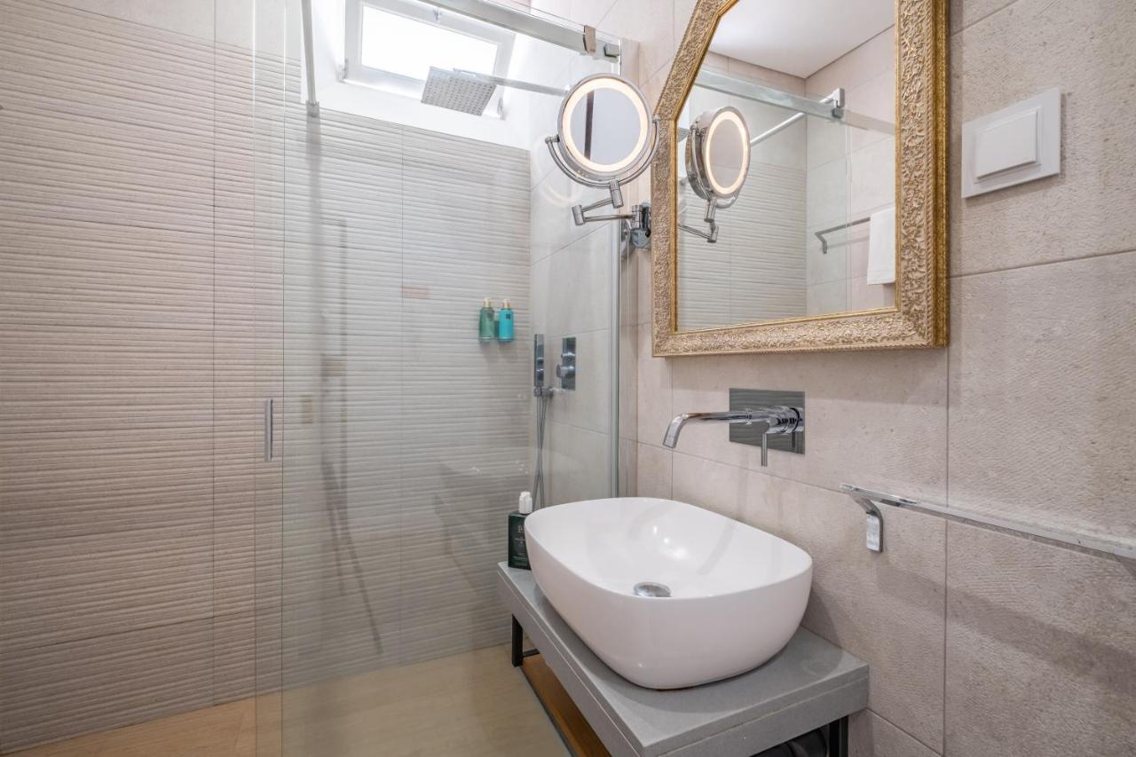 Cayres Suites Surdo Фуншал Екстериор снимка
