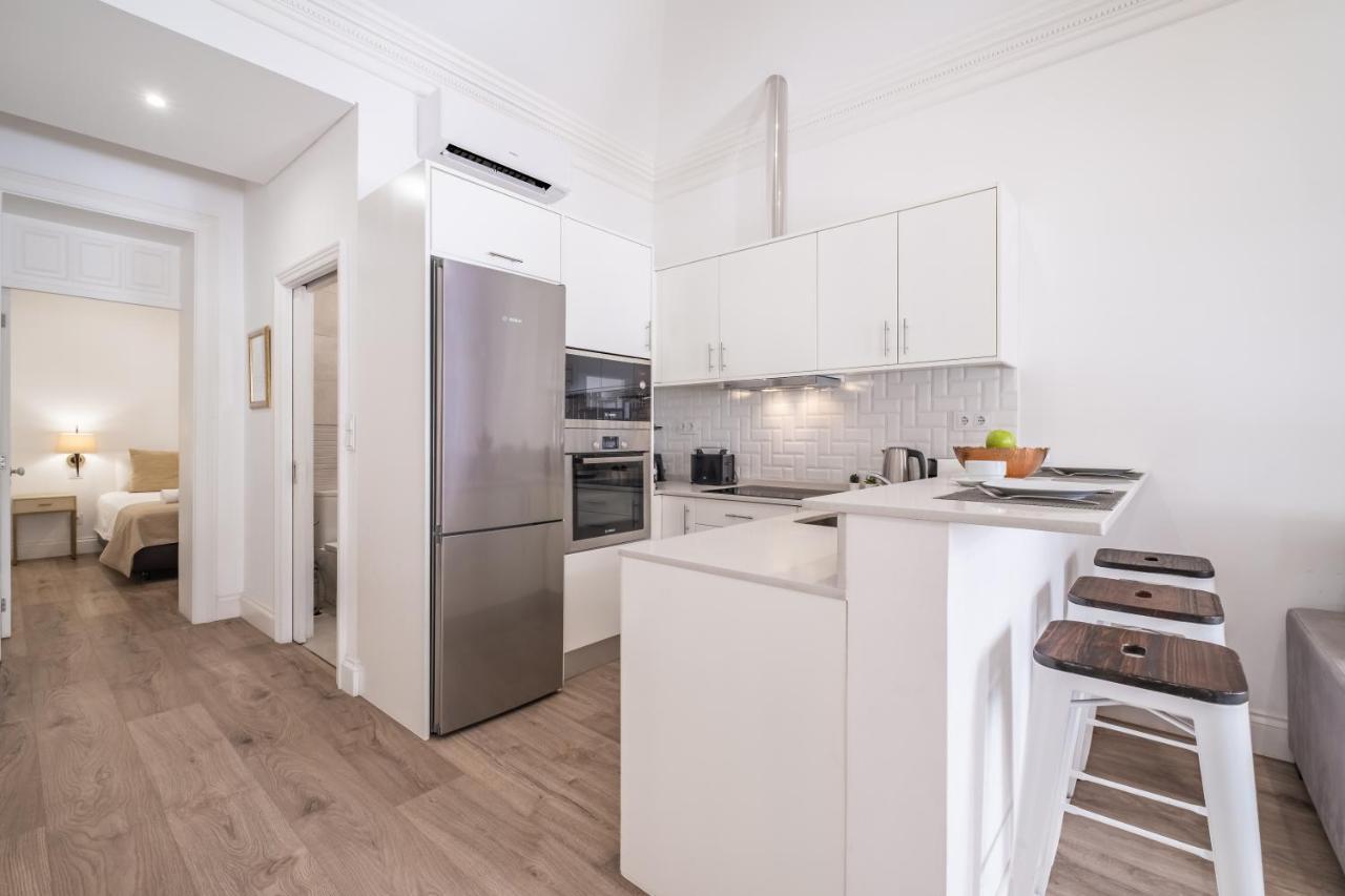 Cayres Suites Surdo Фуншал Екстериор снимка