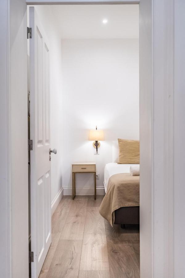 Cayres Suites Surdo Фуншал Екстериор снимка