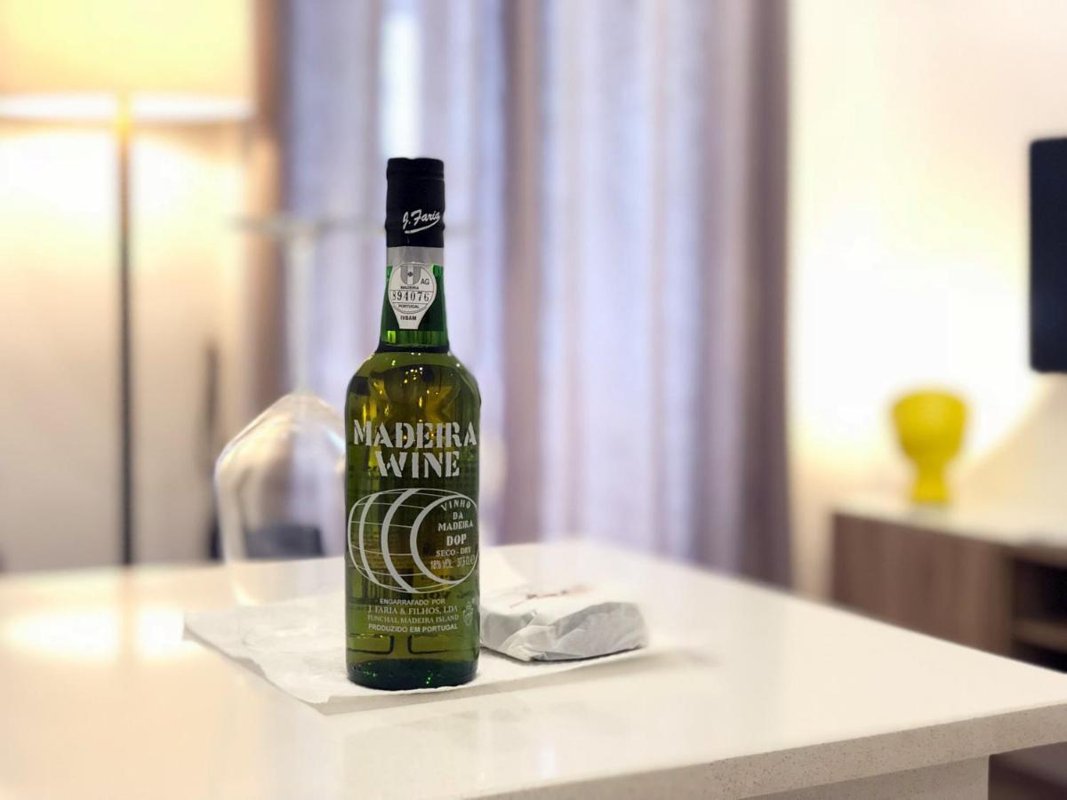 Cayres Suites Surdo Фуншал Екстериор снимка